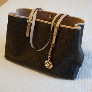Micheal Kors bag